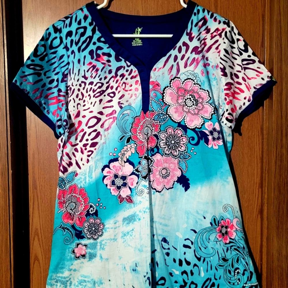 Scrub Top XL